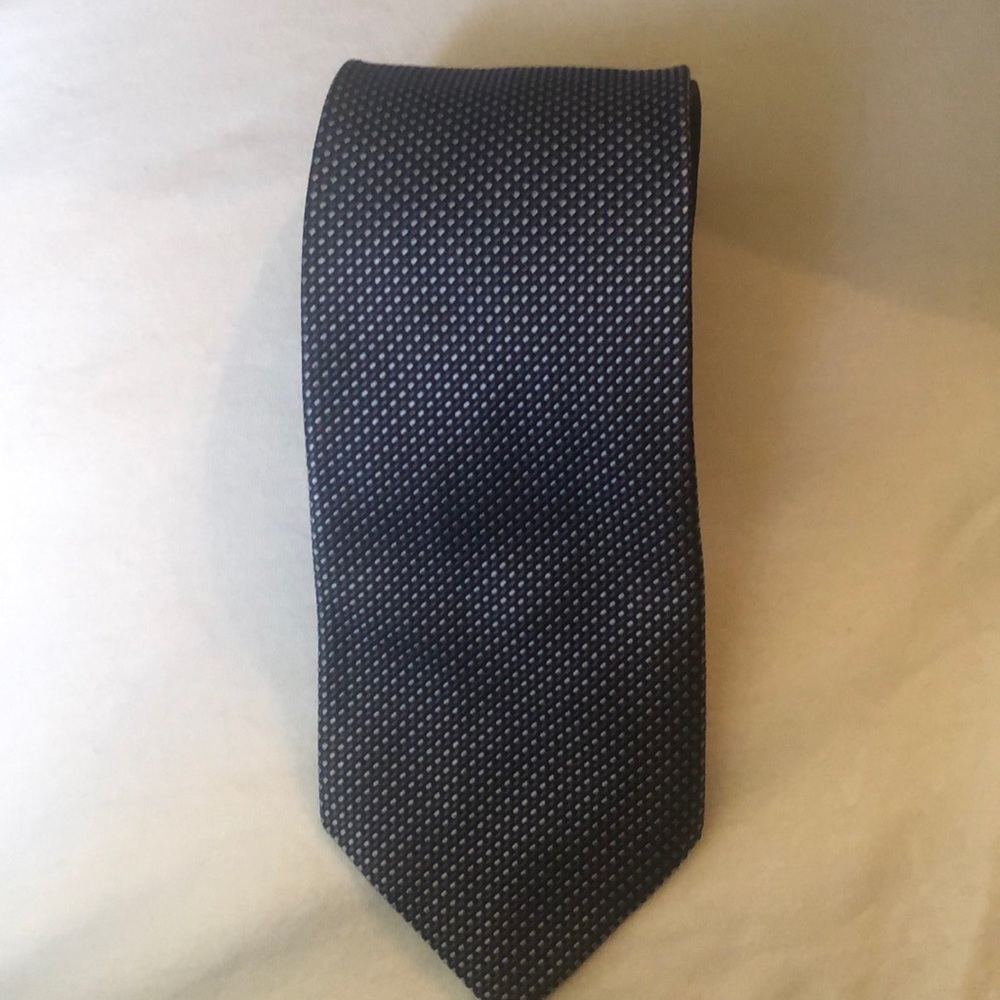 NWOT Tommy Hilfiger tie